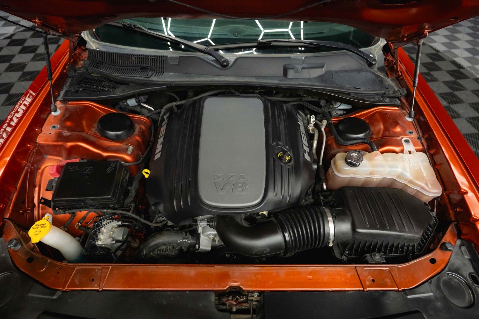 Fahrzeugabbildung Dodge Challenger 5.7 V8 R/T SRT WIDE BODY *LED*19%*