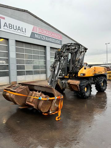 MECALAC 12 MTX Mit 5 Löffeln und Eine Gabel