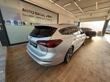 Ford Focus Turnier 1.0 MHEV ST-Line X +LED+NAVI+AHKBC - mit Benzin-Antrieb: Dachreling, Kombi