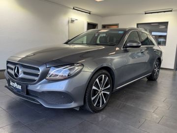 Mercedes E 220 - 1
