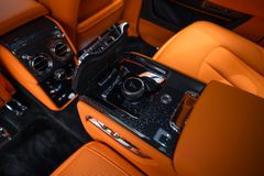 Cullinan BLACK BADGE 2025 MANSORY BLACK/ORANGE