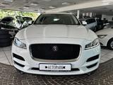 Jaguar F-PACE 3.0d Portfolio AWD ACC Kamera 20"  1HD - Jaguar mit Diesel-Antrieb: 3.0