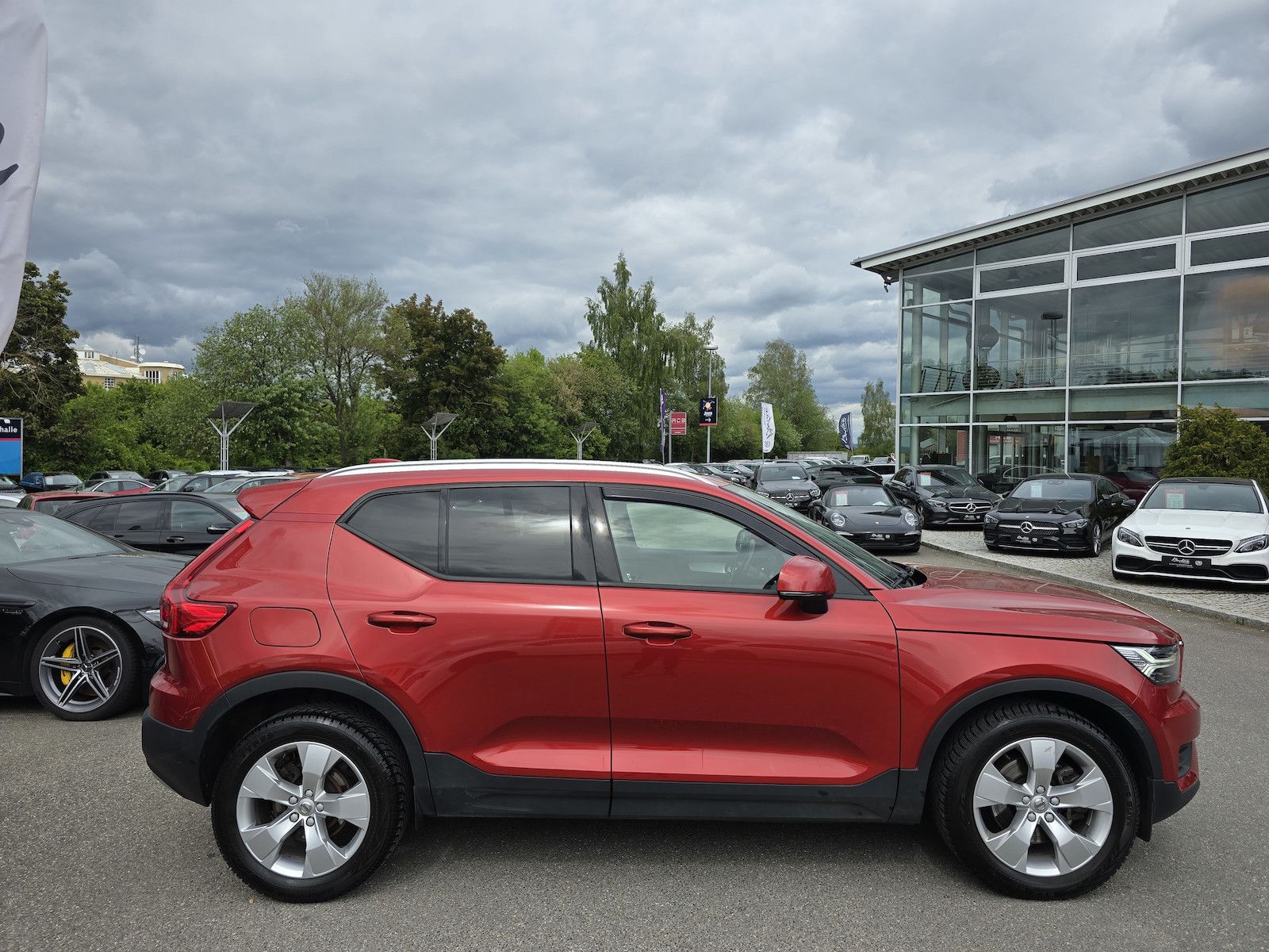 Volvo XC40 T4 MOMENTUM AWD KLIMA LEDER PRO-PAKET LED foto 7