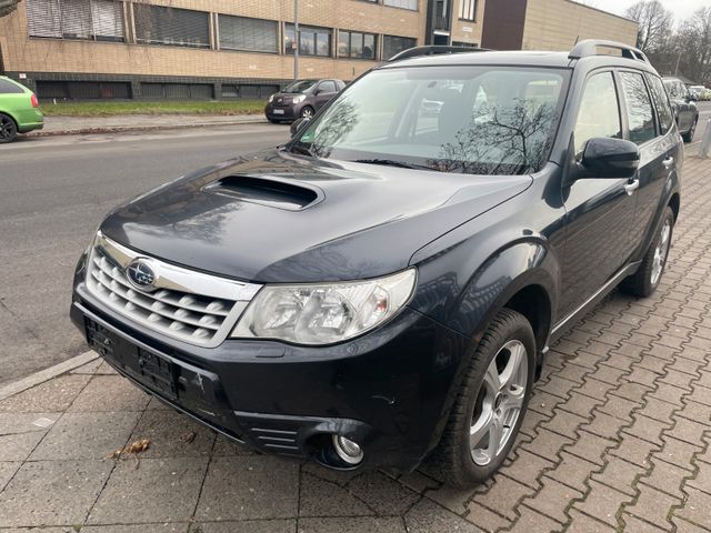 Subaru Forester Comfort*Panoramadach*Navi*R-Kamera*PDC*