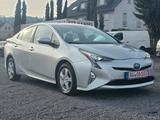 Toyota Prius Comfort - Toyota Prius: Limousine