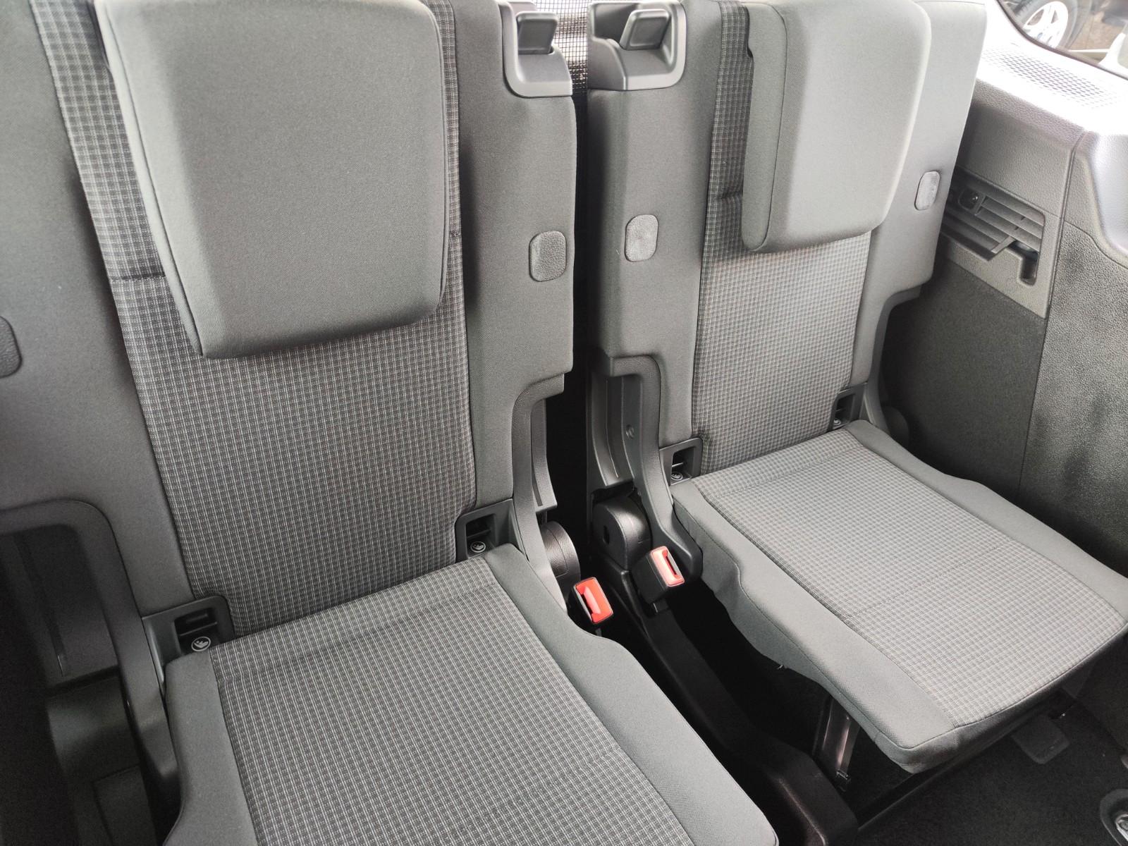 Volkswagen Caddy Maxi 2.0 TDI 7-Sitzer AHK ACC Standheizung