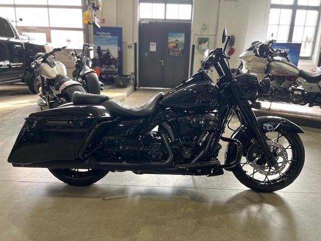 Harley-Davidson FLHRXS Road King Spezial