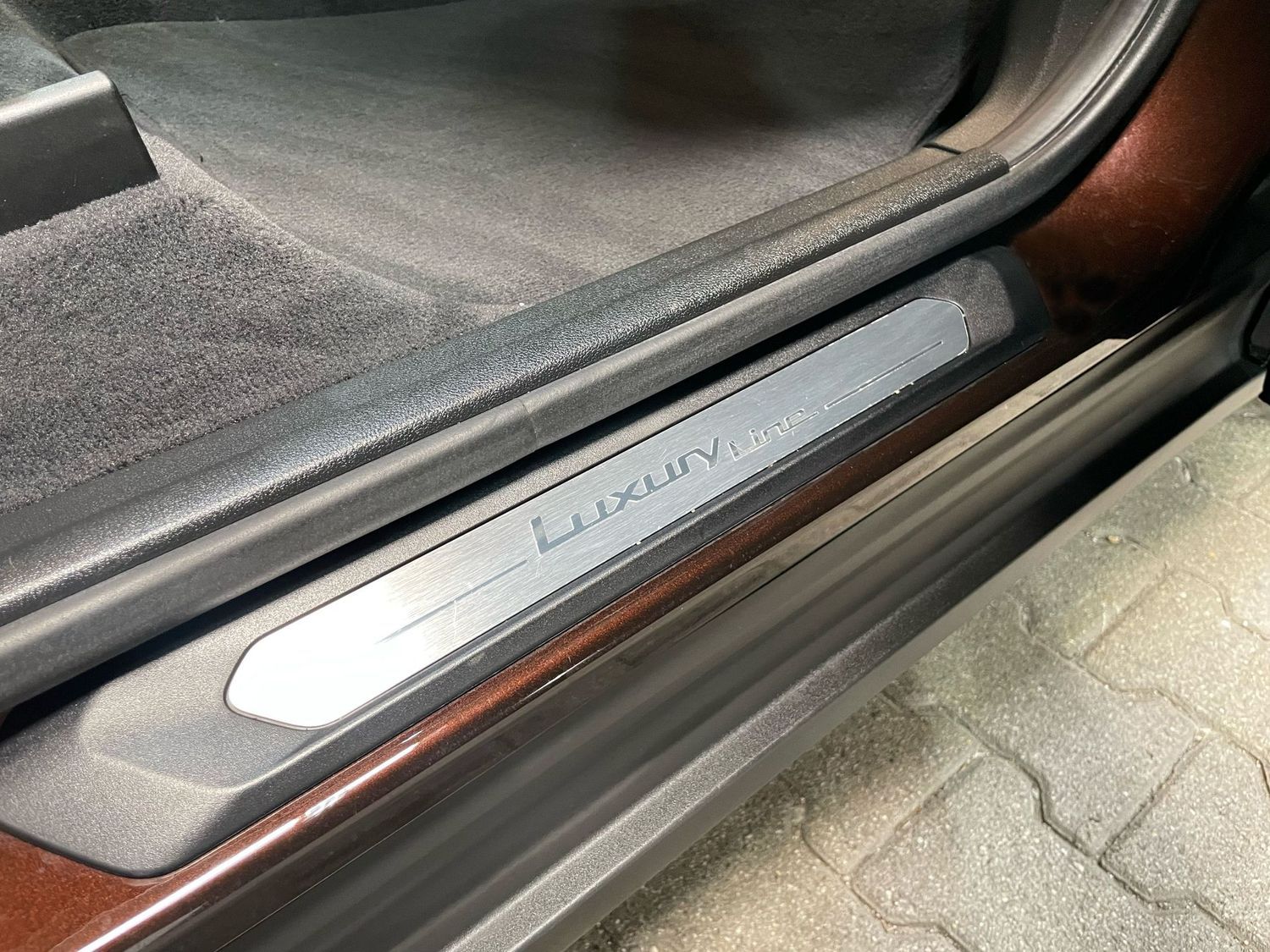 Fahrzeugabbildung BMW X3 xDrive 20d LuxuryLine#Virtual#Pano#Leder#Head