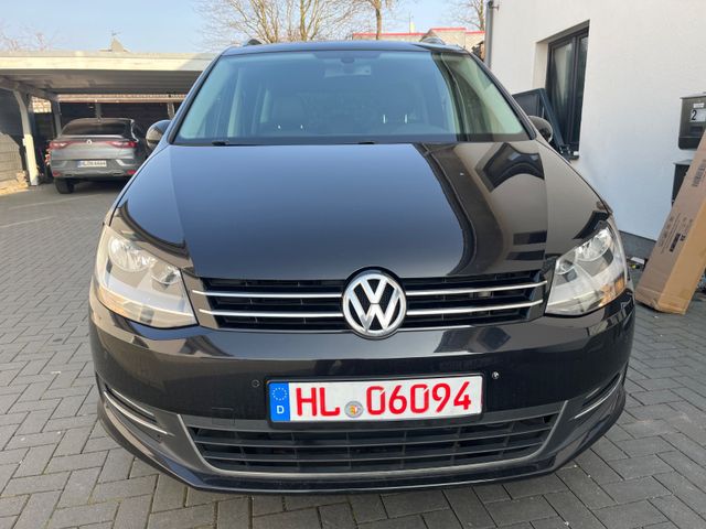 Volkswagen Sharan Highline.Automatik+Benzin. 1 Hand