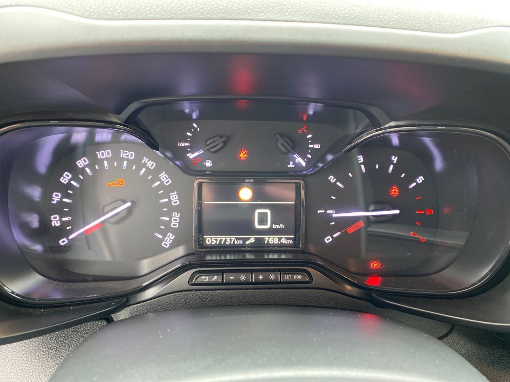 Fahrzeugabbildung Citroën Berlingo M PureTech 110 LIVE *Einparkhilfe*