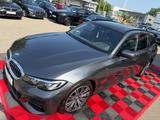 BMW 330d Touring  xDrive M Sport*Pano.Dach* - BMW 330: Kombi, 330d Xdrive