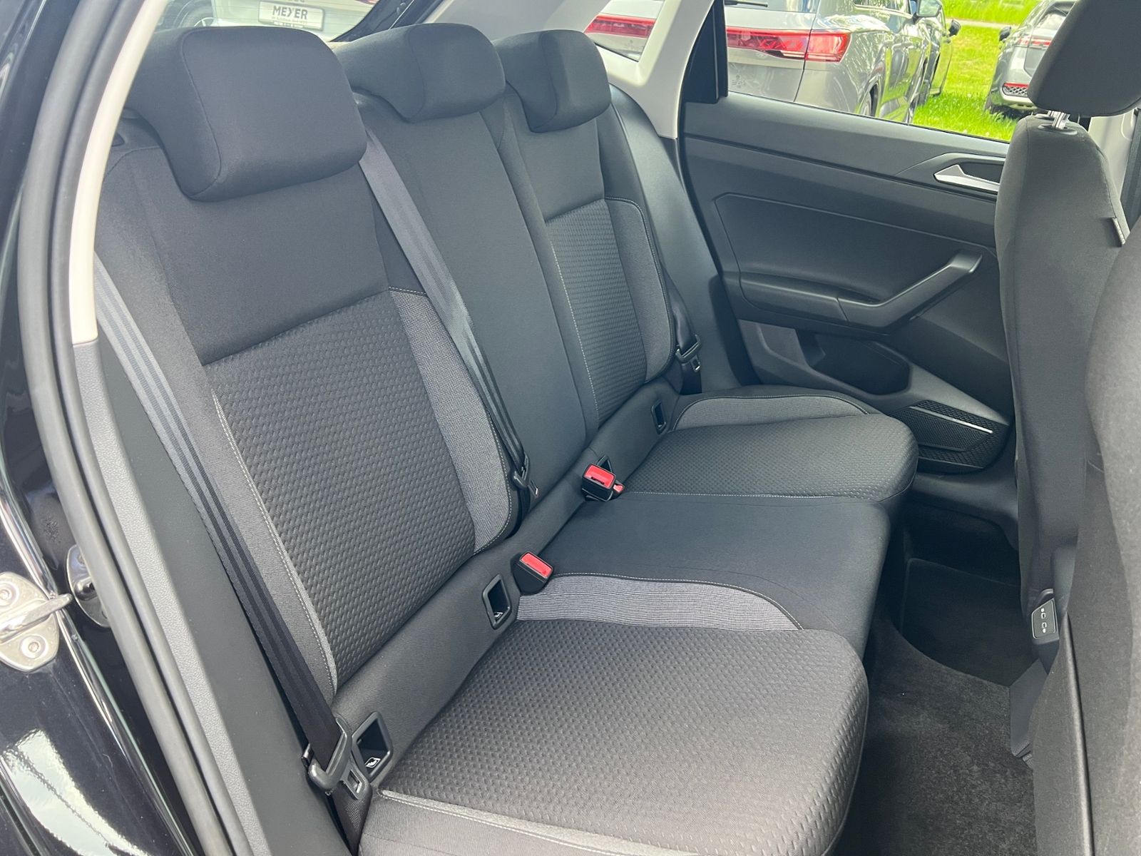 Fahrzeugabbildung Volkswagen Polo Life 1.0 *LED, Climatronic, Sitzhzg., AppCo
