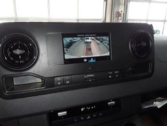 Fahrzeugabbildung Mercedes-Benz Sprinter 317 Koffer LBW 4.325 3 Sitze Navi Klima
