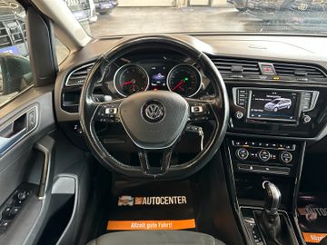 MYAUTOCENTER – Gebraucht- und Jahreswagen mit Werkstattservice in Pfaffenhofen Volkswagen Touran *AHK*ACC*PDC*3-Zonen*NAVI*1-HAND*