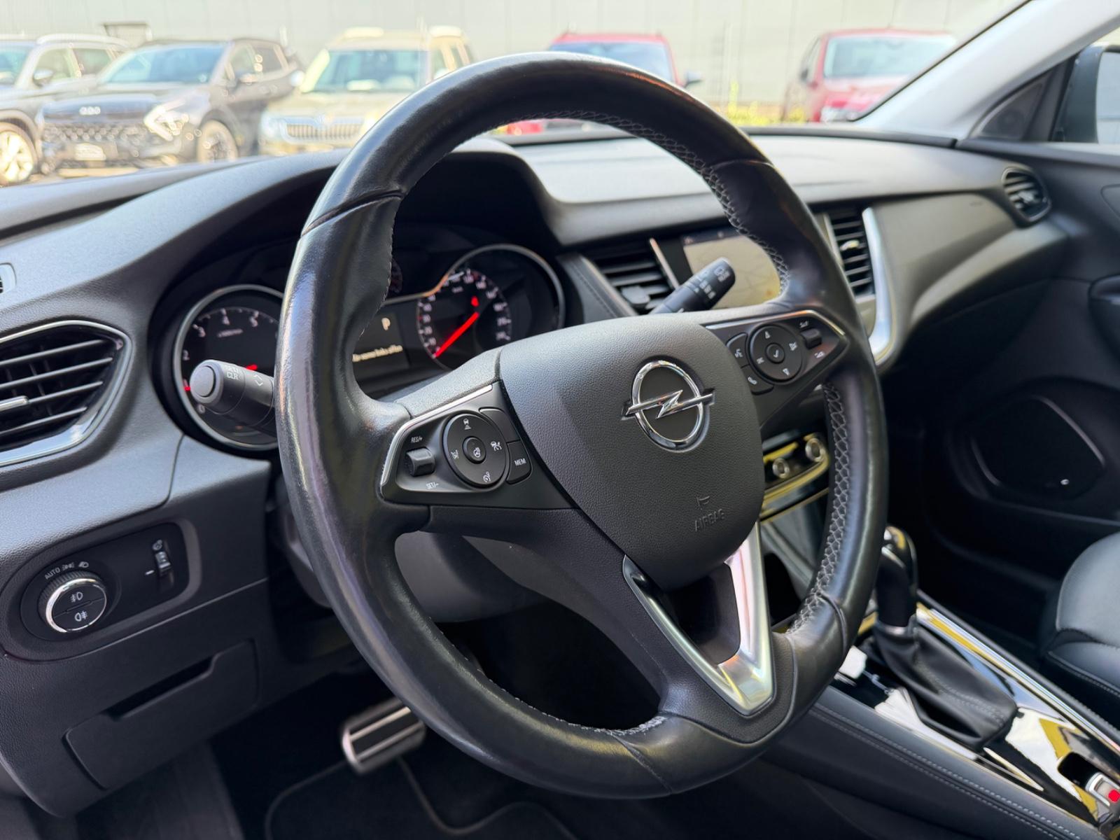 Opel Grandland (X)/ULTIMATE/LED/PANO/KAMERA/NAVI