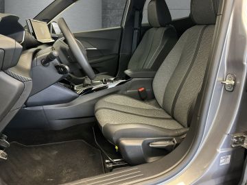 Peugeot 2008 - 8