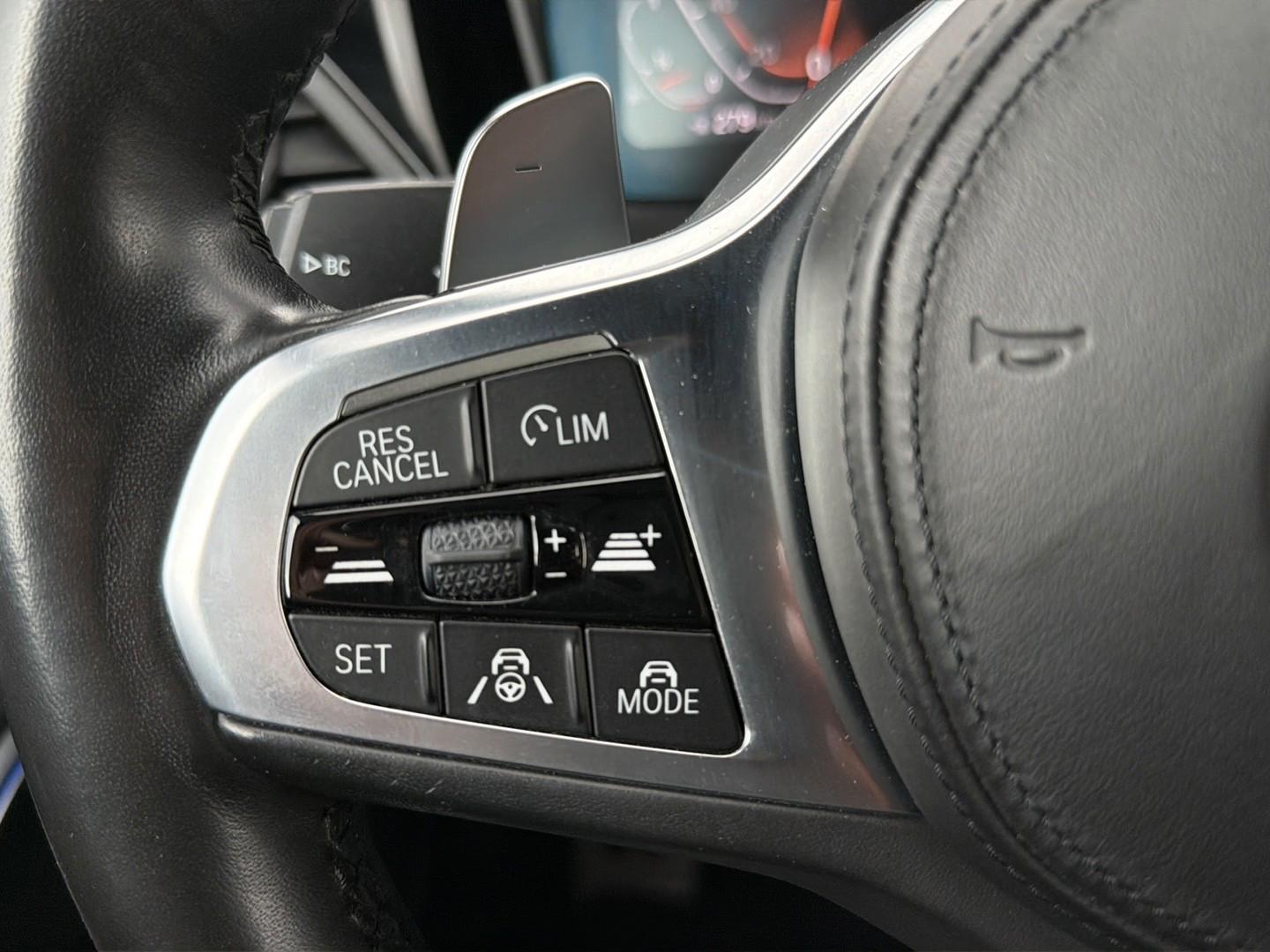 BMW 320i M-Sport/ ACC/Memory/LED/Keyless/360°/Leder