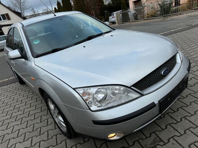 Ford Mondeo 2.0 Ambiente Autom.