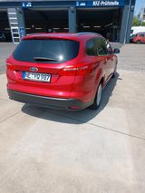 Ford Focus 1,5TDCi 88kW PowerS. ST-Line Red Turni... - Ford Focus: ST Line Red