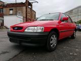 Ford Escort 93 Garagenwagen Rentnerfahrzeu... - Ford Escort in Leipzig