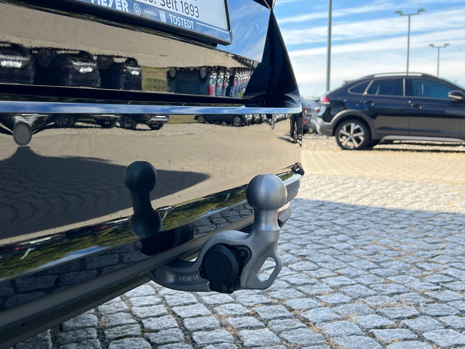 Fahrzeugabbildung SKODA Superb Combi Selection 2.0 TDI DSG *AHK, Navi, K