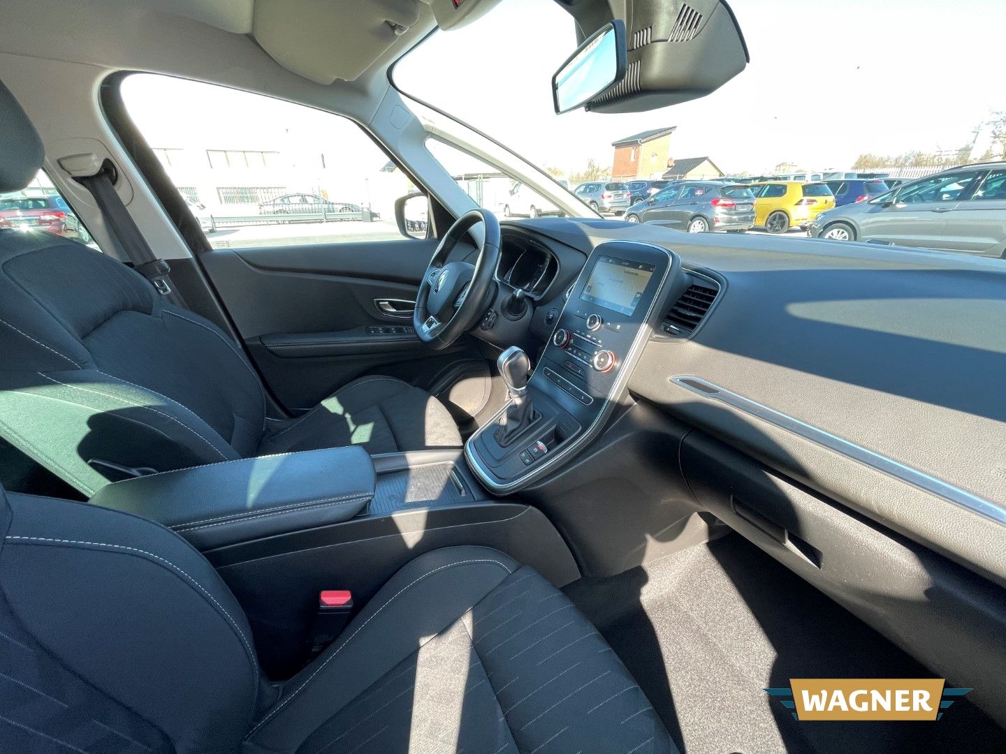 Fahrzeugabbildung Renault Scenic IV Limited Deluxe 1.3 TCe 140 Energy