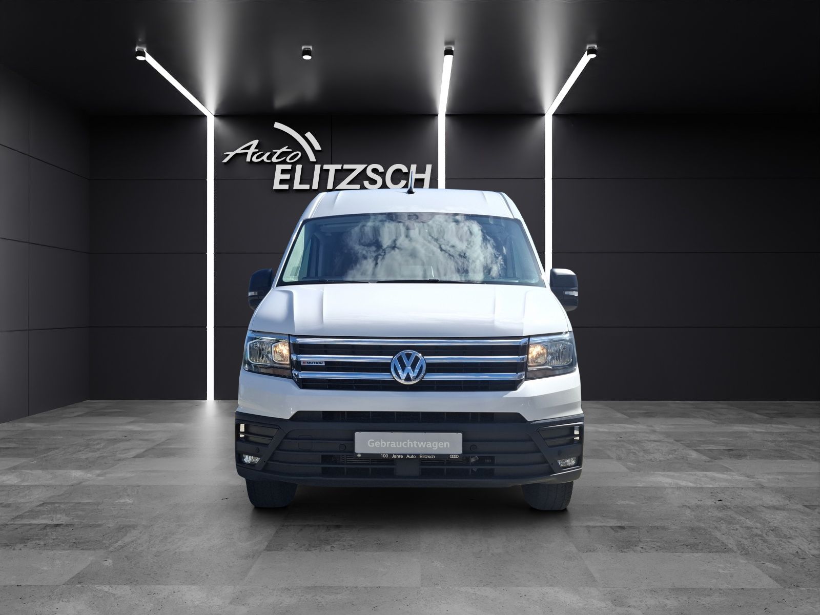 Fahrzeugabbildung Volkswagen Crafter Kombi 35 MR DSG 4Mo.8-Si Rollstuhlrampe
