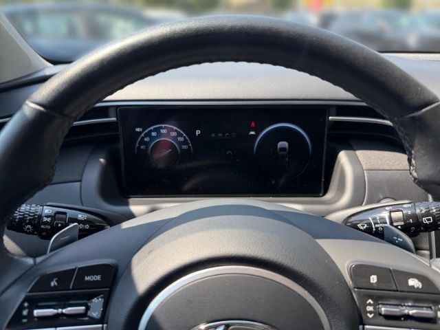 Fahrzeugabbildung Hyundai Tucson Trend Plug-In Hybrid 4WD +LED+SHZ+RFK+PDC