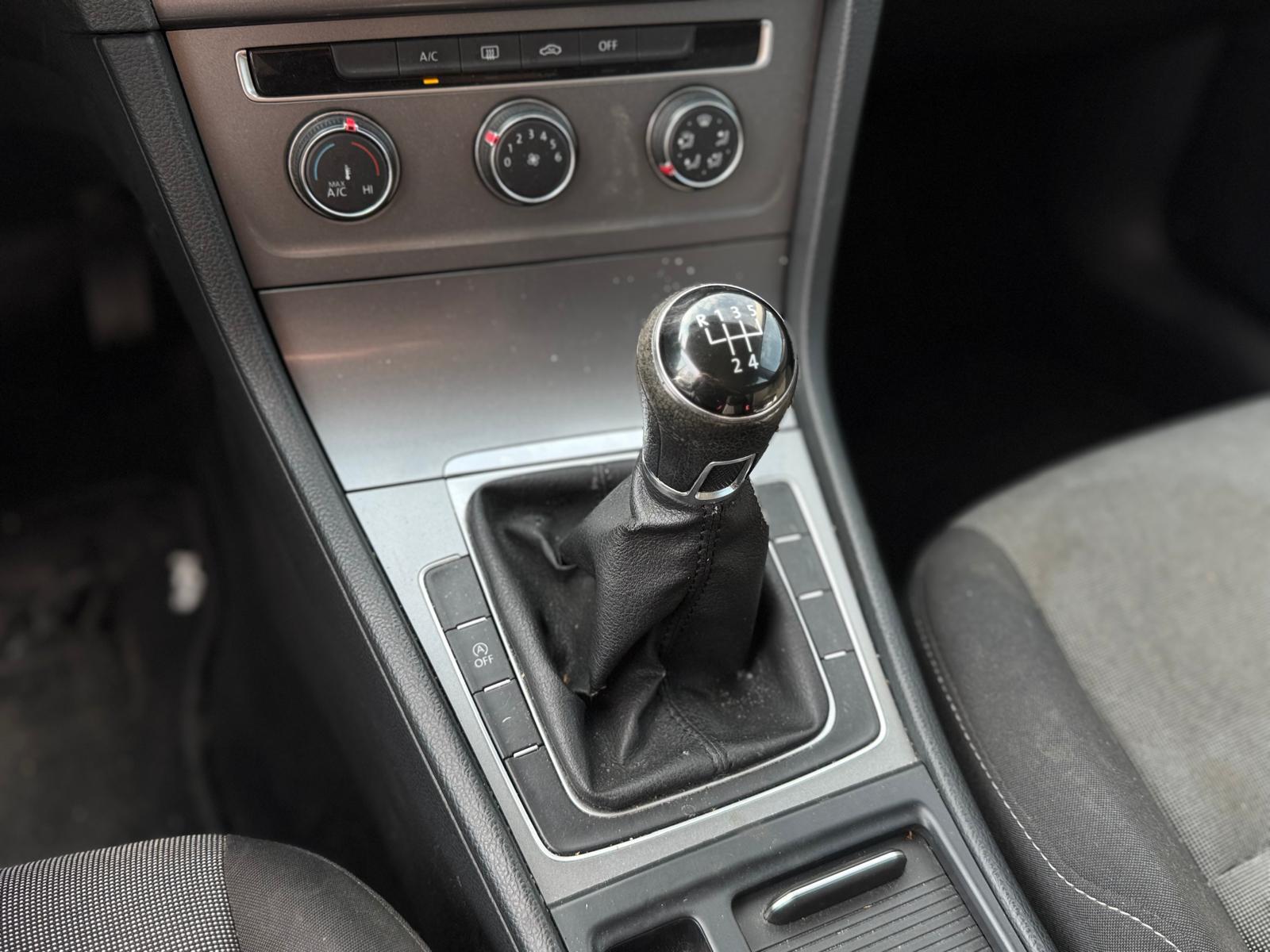 Volkswagen Golf 2015 — photo 14