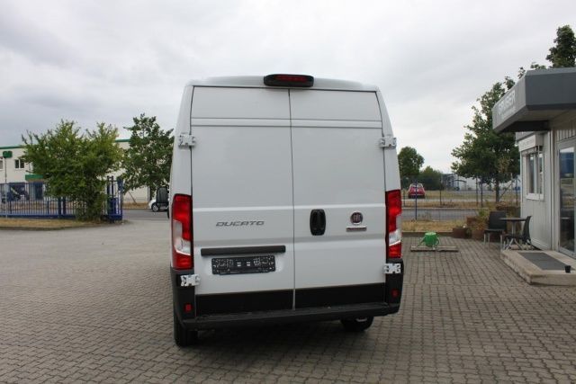 Fahrzeugabbildung Fiat Ducato L4 H2 140 / Heckkamera