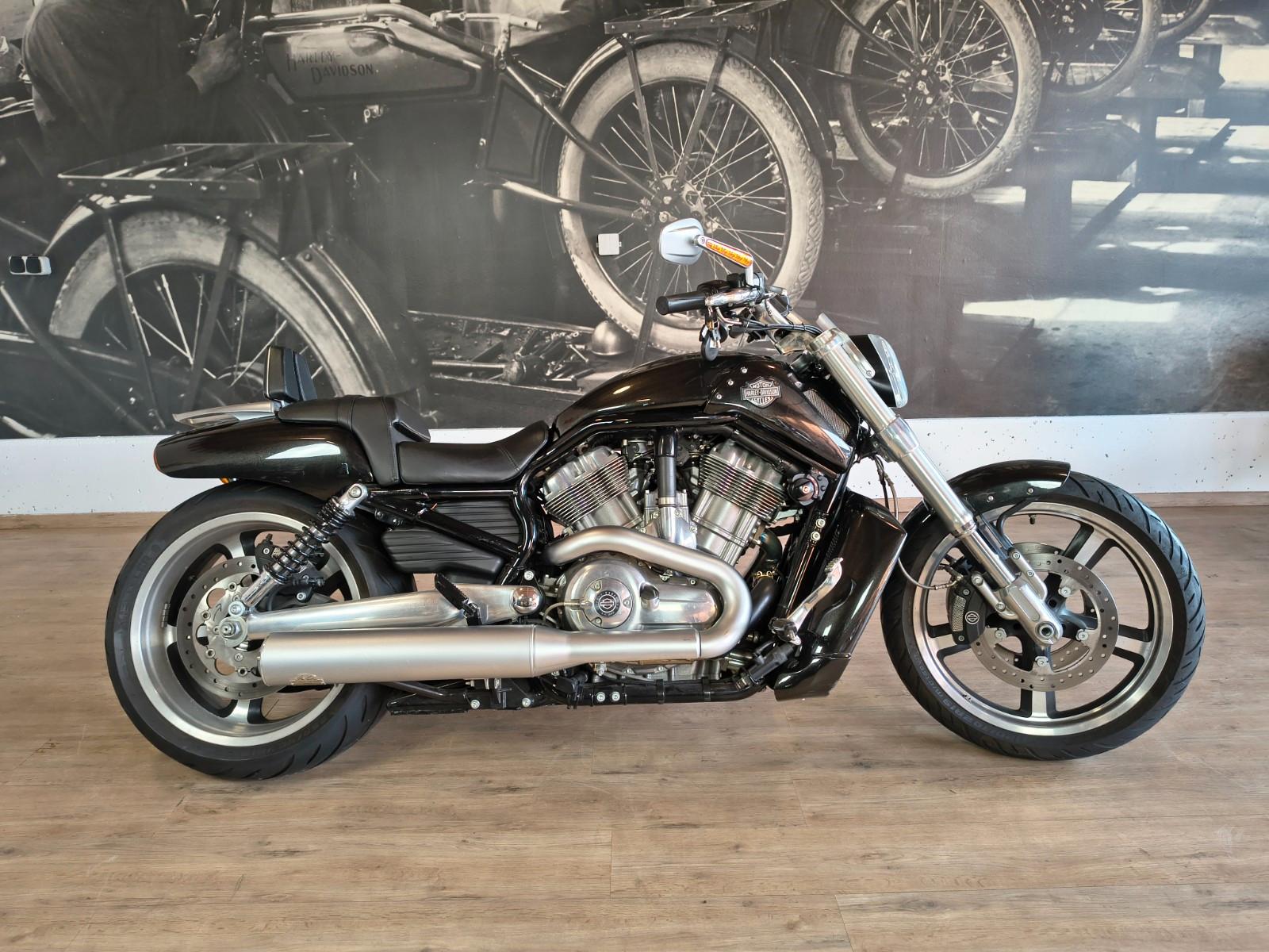 Harley-Davidson V-Rod Muscle VRSCF inkl. Jekill & Hyde