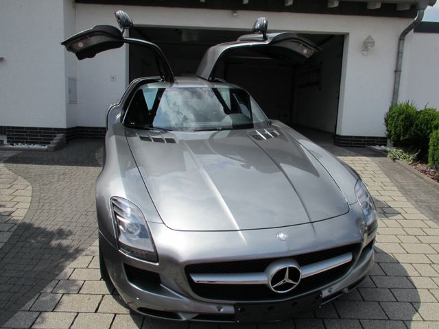 Mercedes-Benz SLS AMG Coupe,1.Hand,Keramik,B&O,Designo,5 tkm