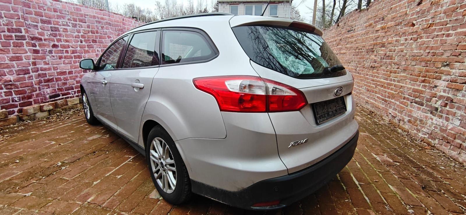 Ford Focus 2013 — photo 7