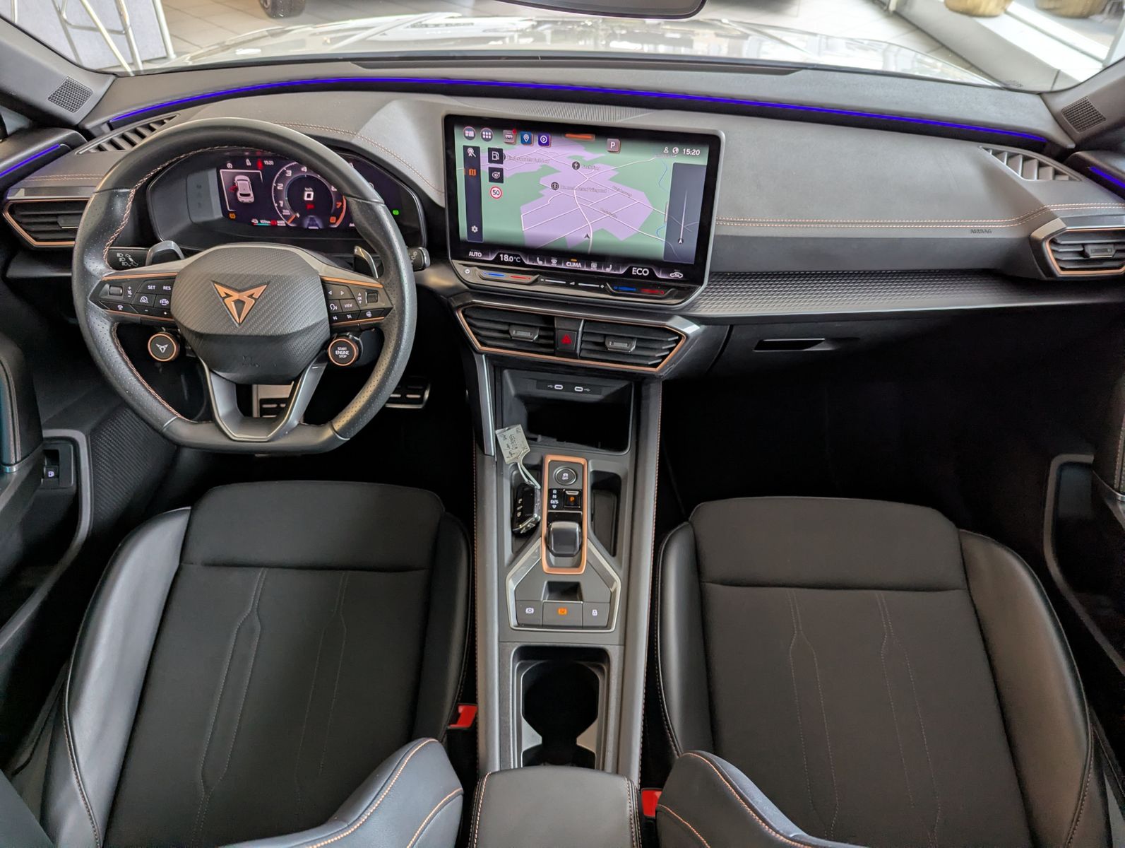Fahrzeugabbildung CUPRA Leon 1.5 eHybrid Matrix Edge-Intelligent SoH100%