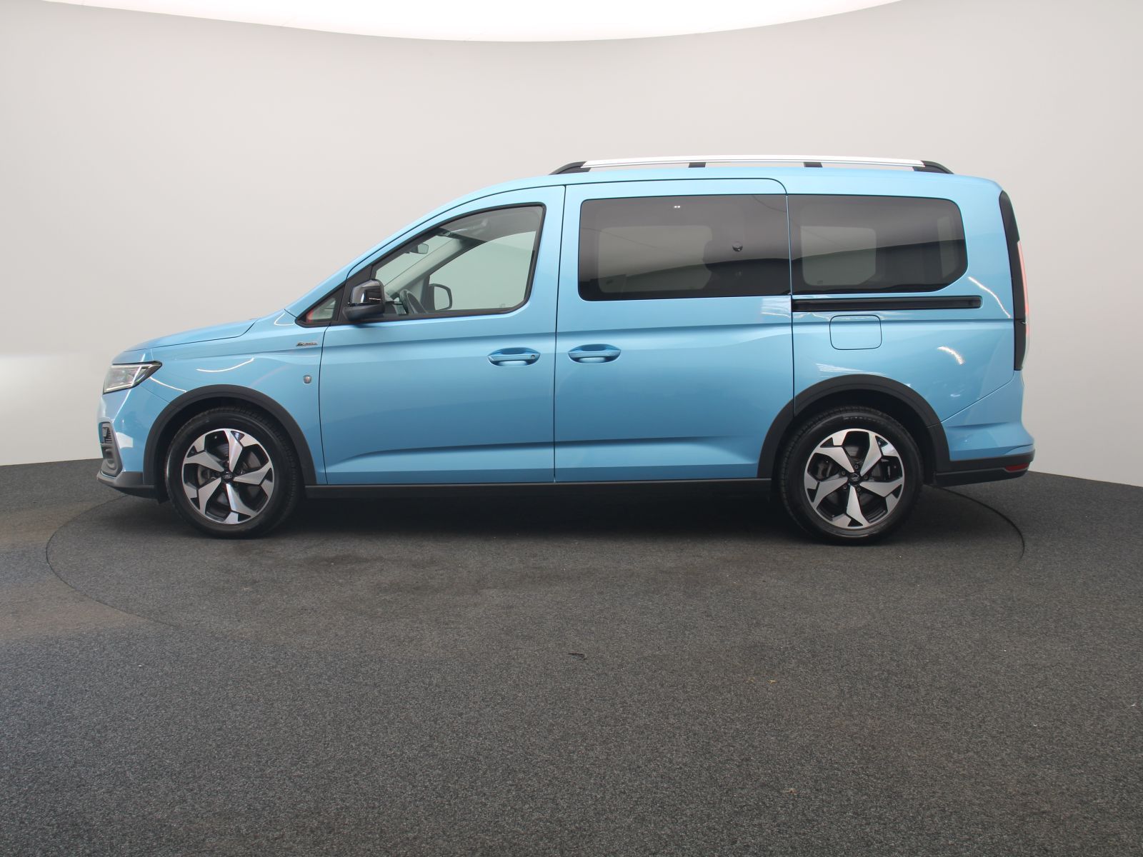 Ford Tourneo Connect 2.0 Grand Active AWD / Pano, AHK imagem 3