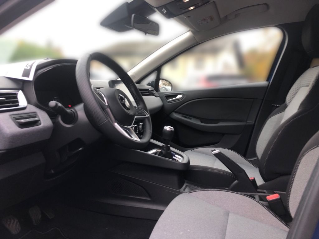 Fahrzeugabbildung Mitsubishi Colt PLUS 1.0 Benziner 5-Gang