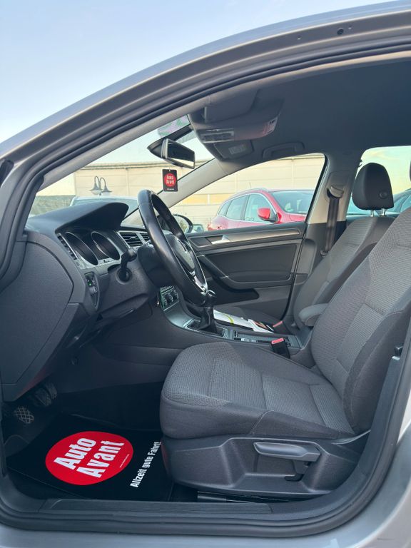 VW Golf - Bild 10