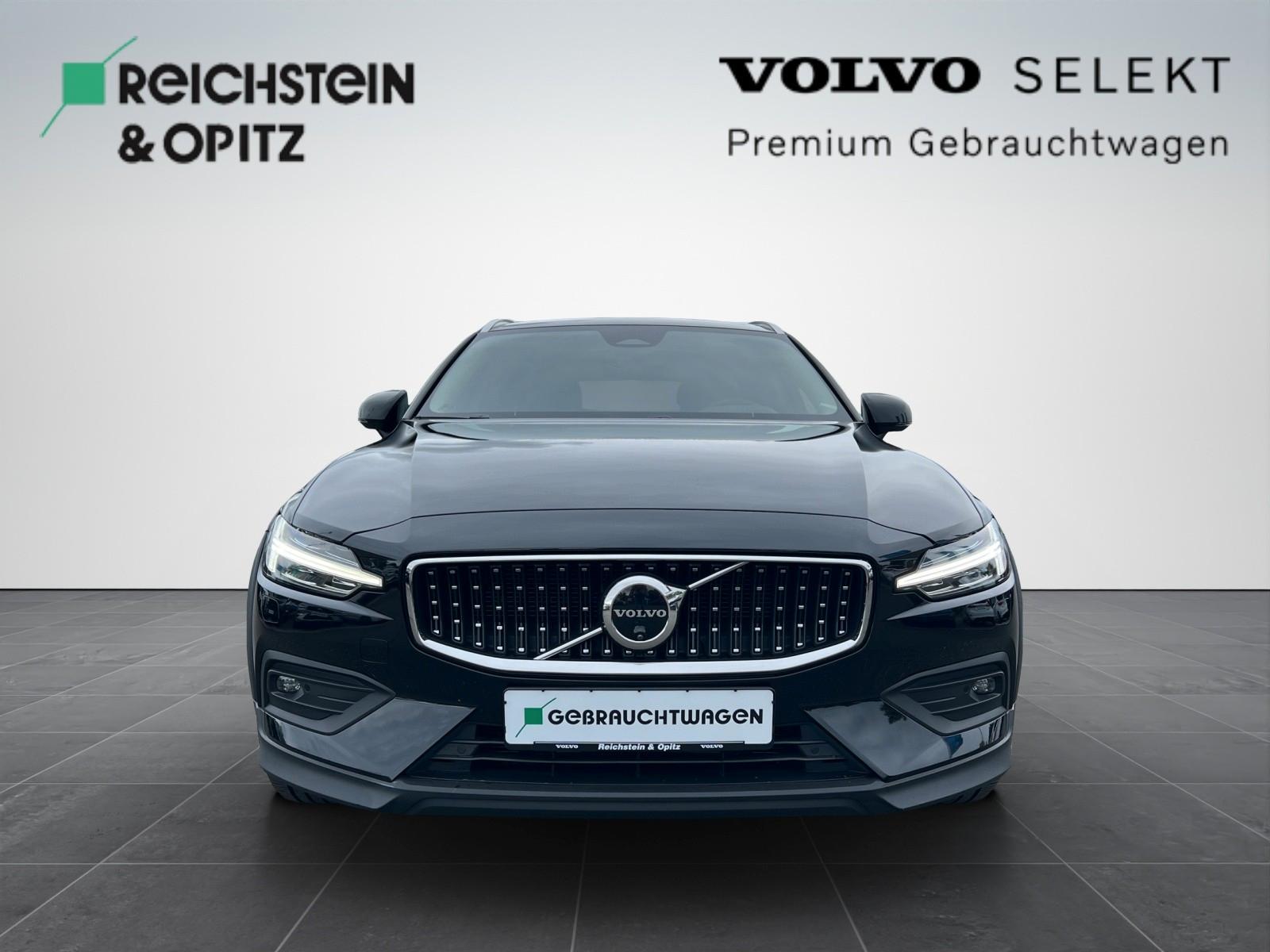 Volvo V60 Cross Country B5 AWD Ultimate/Keyless/HeadUp