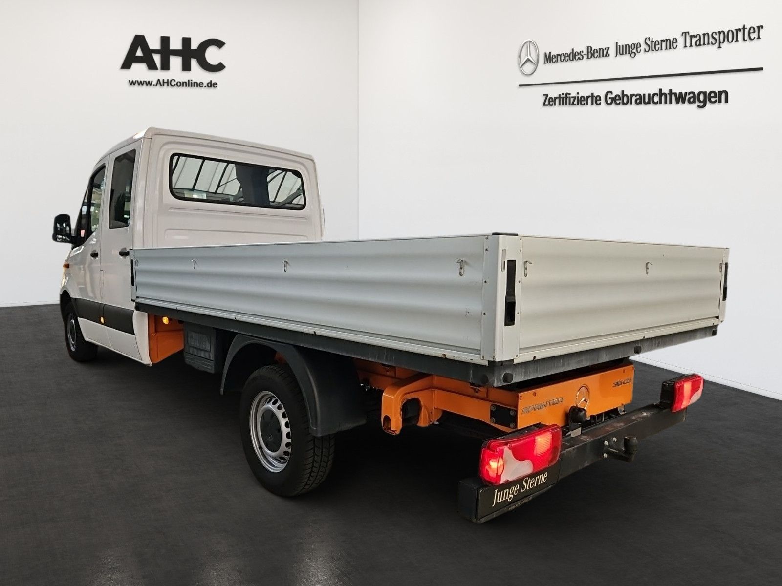 Fahrzeugabbildung Mercedes-Benz Sprinter 316 DOKA Pritsche 6 Sitze 2,8t AHK STHZ