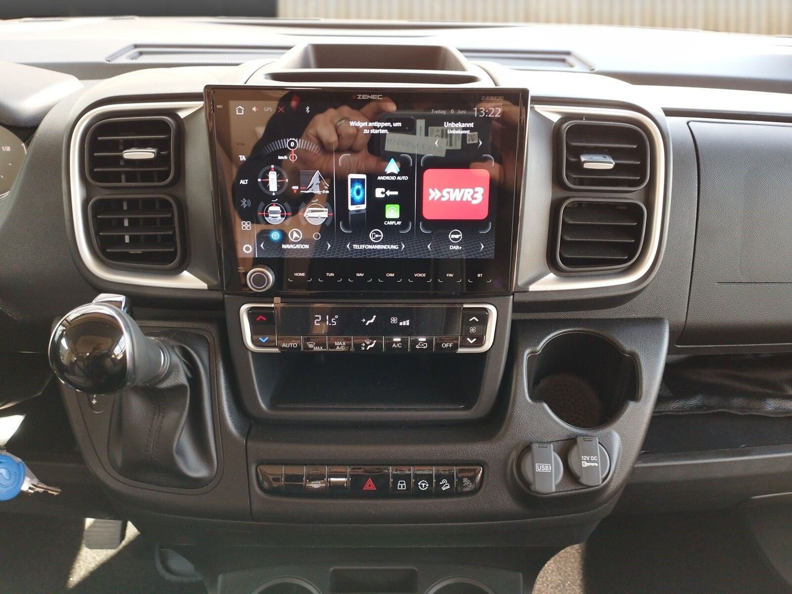 Fahrzeugabbildung Eura Mobil Integra Line IL 720 EB Mondial-Plus-Paket