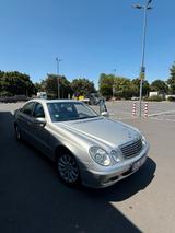 Mercedes-Benz Mercedes E 220 CDI - Mercedes-Benz E 220 aus 2005