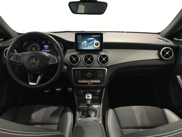 Mercedes-Benz CLA 200d SB SOUND APP PANO eHECK NAV 18"