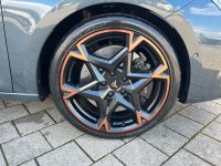 CUPRA Leon ST VZ 2.0 TSI  DSG 4D PANO AHK MATRIX 5JGAR bei Autohaus Landmann & Maier OHG