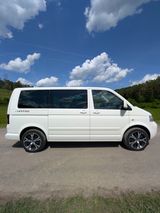 Volkswagen T5 Multivan United 2,5l 174 PS super gepflegt  - Volkswagen T5 Multivan aus 2009