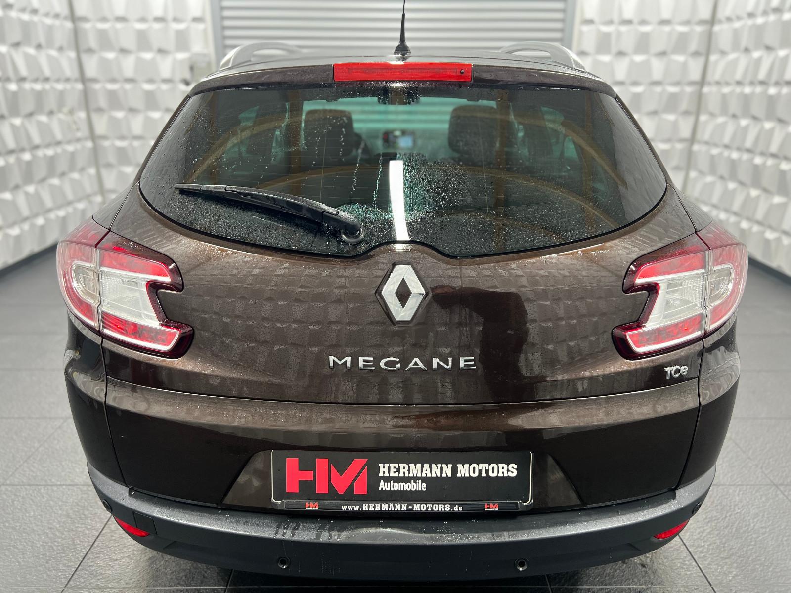 Renault Megane 2015 — photo 31