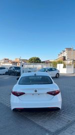 Alfa-Romeo Giulia - 5
