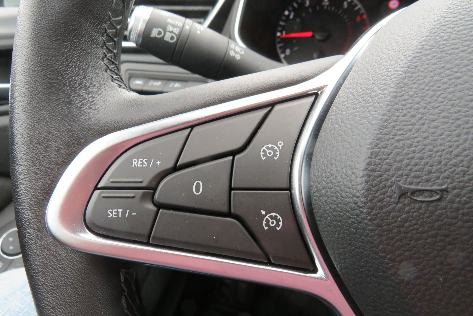 Fahrzeugabbildung Renault Clio V Experience LED APP SITZH SPURHALTE 1.HD