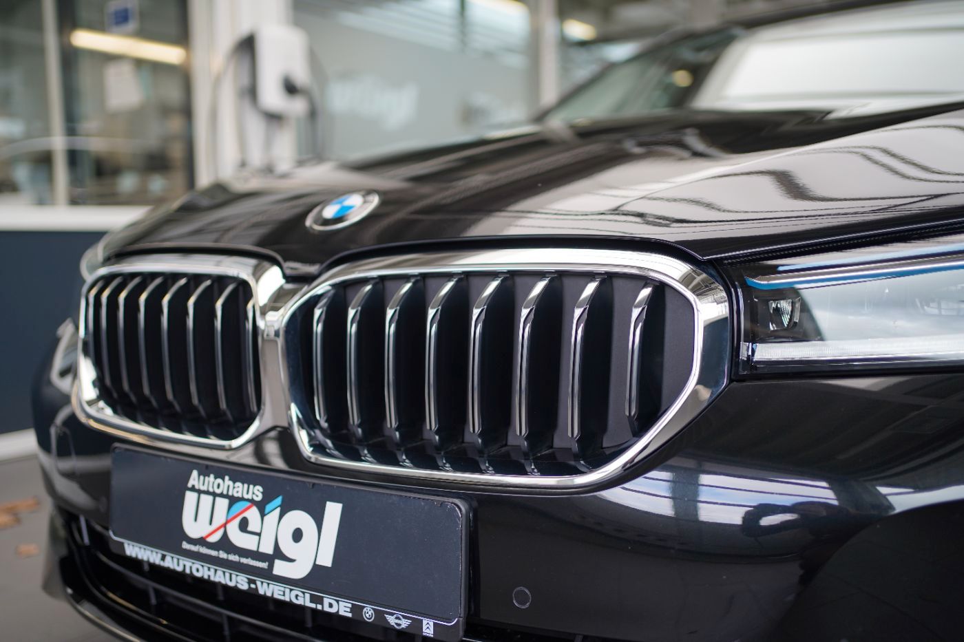 Fahrzeugabbildung BMW 520d Luxury Line Laserlicht+Komfortzugang+Head-U