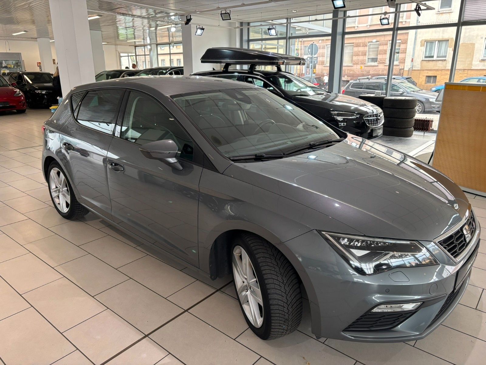 Fahrzeugabbildung SEAT Leon FR 2.0TDI DSG/ACC/SHZ/ALLWETTER