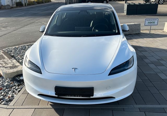 Tesla Model 3 Hinterradantrieb RWD 